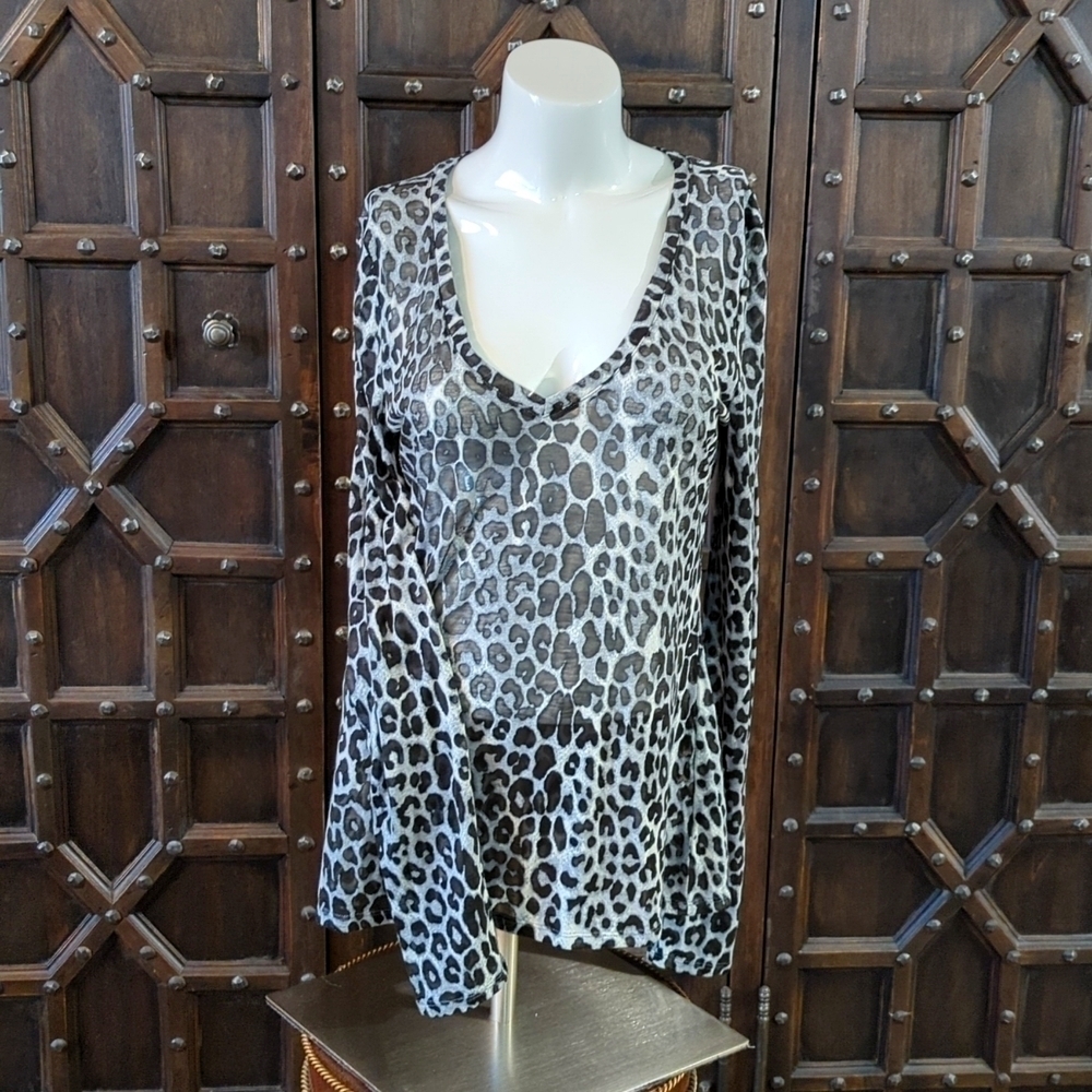 Sexy black, white and gray leopard print. Very lightweight slightly see-through